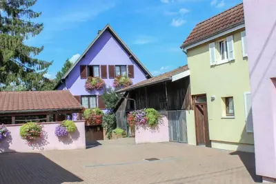 Image de Résidence jaune et rose by Interhome