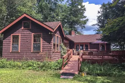 Image de Charmant cottage en bardeaux de cèdre