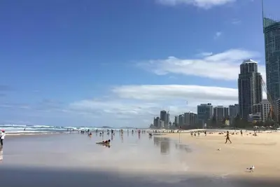 Image de Coolangatta Luxur Beachfront Family Appartement Disponible Du 29 DÉC. Au 12 Janvier