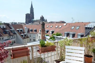 Image de emilie 145m2 ac 1 free parking 4br 2bth