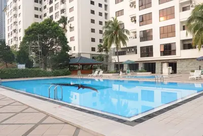 Image de 5 acres de jardin tropical dans la résidence Kemang Raya ensemble 3/2 Apart 2nd fl. Balcon