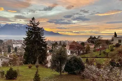 Image de Vaste 4 pièces avec terrasse, vue lac et jacuzzi privé, proche de Montreux