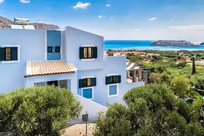 Image de Villa Artemis avec 4 chambres et studio séparé