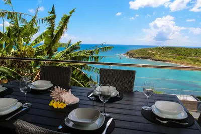 Image de Villa Olisa, villa de rêve avec une vue imprenable et piscine privée.