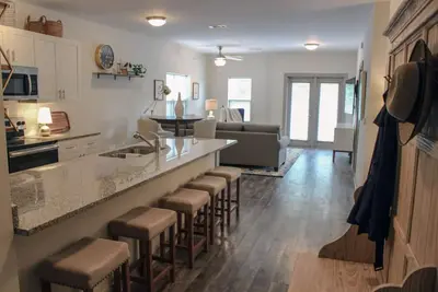 Image de 209 Condo 2bed / 2ba Centre De Luxe, 6 couchages!