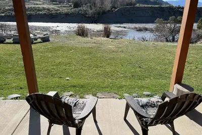 Image de Yellowstone Riverside Cabin - Sur la rivière à côté du parc national de Yellowstone!