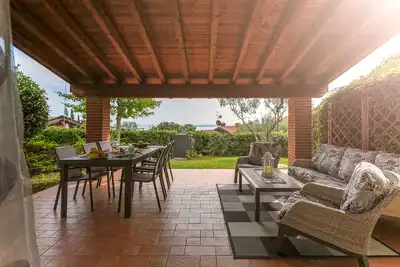 Villa Tullia avec vue sur le lac de Garde et avec jardin privé