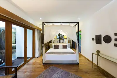 Image de Grande Villa 4br Seminyak, proche plage, vue sur les rizières 172