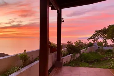 Image de Casa La Vista, couchers de soleil face à la mer à Alojera
