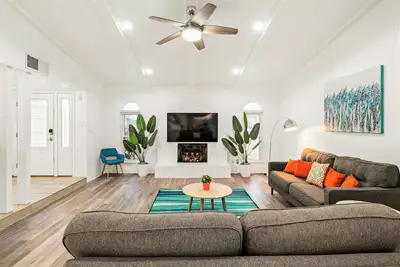 Image de Parfait pour la famille, spacieuse maison confortable, à proximité des autoroutes, West Plano