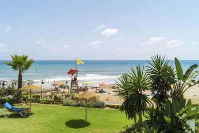 Image de Superbe appartement en front de mer avec piscine et proche de toutes commodités