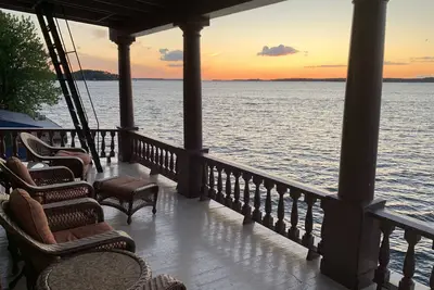 Image de Incroyable appartement au bord de l'eau dans les mille îles
