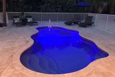 Maison De Luxe, Piscine SURDIMENSIONNÉE, Juste Vers L’OCÉAN! À Voir Absolument! Inquire Now!