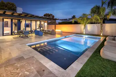 Image de * Marche Vieille Ville + 2 MAÎTRES + Piscine CHAUFFÉE & Spa *