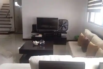 Image de Staycation Budget Friendly House