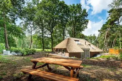 Image de Sprielderbosch 32 Holiday park Veluwe, with luxury and privacy