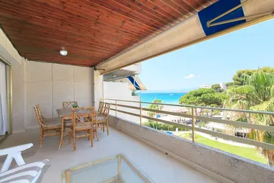 Image de Appartement Uhc Playamero · Vue mer · Platja Capellans