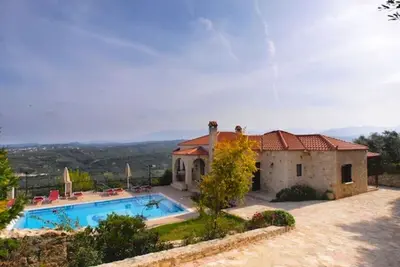 Image de Villa spacieuse avec de magnifiques vues panoramiques
