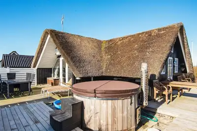 Image de Maison de vacances pour 6 a Harboøre-By Traum