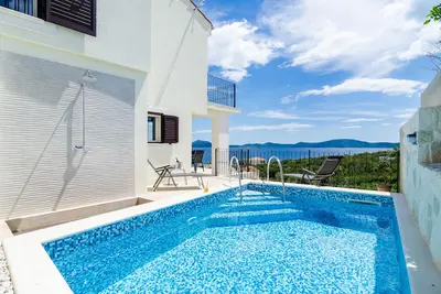 Image de Villa Sofija - Villa 3 chambres avec terrasse et piscine
