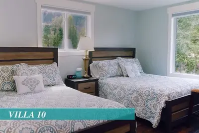 Image de La retraite de pierre rouge de Mary sur la rivière Crystal