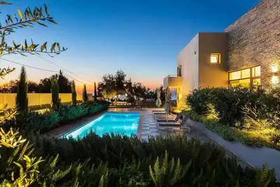 Image de Villa De Haute QUALITÉ Avec Des Vues Exceptionnelles Et Une Vie PRIVÉE COMPLÈTE