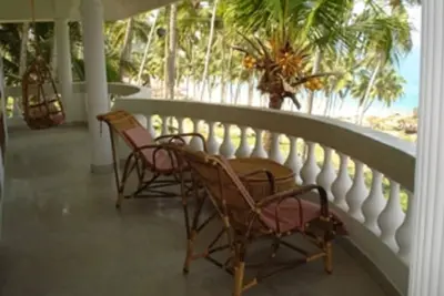 Image de Appartements en front de mer avec une vue imprenable et un hébergement spacieux
