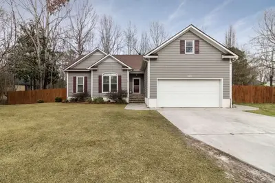 Image de * Prix spéciaux * Maison familiale près de la base militaire et des plages