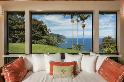 Image de Accueil spectaculaire au bord de l'océan, cascade, piscine, spa