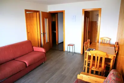 Image de Mont-Rouge E 012 - View apartment 6 pers