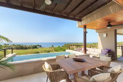 Image de Vue sur la mer, Bassin profond, Membre Premier Resort, Climatisation, Wifi gratuit, Clubs de plage, Concierge