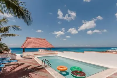 Image de 7 chambres à coucher, l'océan, Bike Path to Town