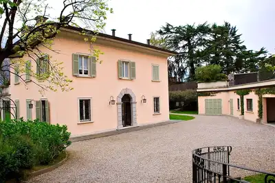 Image de Lac italienne location villa, grande villa pour un séjour à court terme le lac de Côme, villa Lac de Côme en Italie