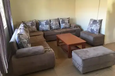 Image de Belle et élégante maison de 4 chambres dans la section 9 Estate Thika.