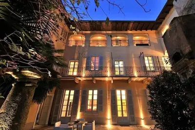 Image de villa de vacances en italie, région des lacs, lac d'orta, près de milan, villa de vacances à louer en italie, lac de di