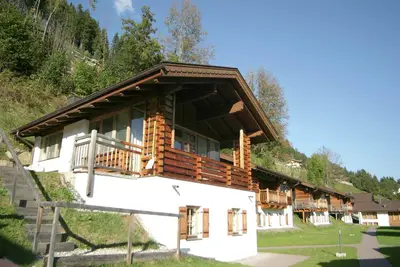 Image de Chalet de luxe avec piscine à Königsleiten