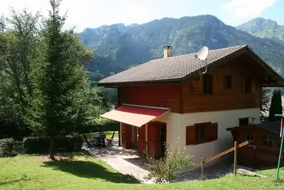 Image de Charmant chalet, emplacement village, jardin, parking, vues et WiFi
