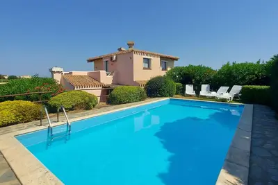 Image de Picasso Villa Rosa - Country Paradise avec jardin et piscine privée 6 pl