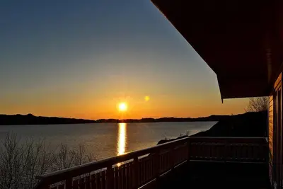 Image de Maison de vacances pour 5 a Laukvik-By Traum