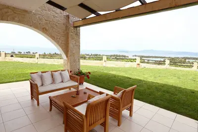 Image de Villa Pefkochori avec une vue panoramique imprenable