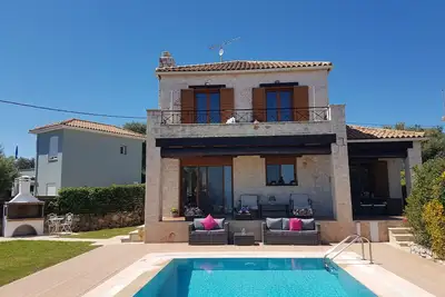 Image de Villa de luxe - 3 chambres, 3 salles de bains, 6 couchages
