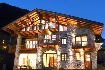 Image de Chalet Superbe avec une vue incroyable: Ski Ste Foy, Val d'Isère, Les Arcs: Catered