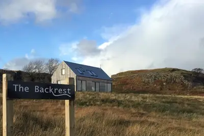 Image de Maison moderne respectueuse de l'environnement et du dos, vue imprenable depuis toutes les chambres, par Dunvegan