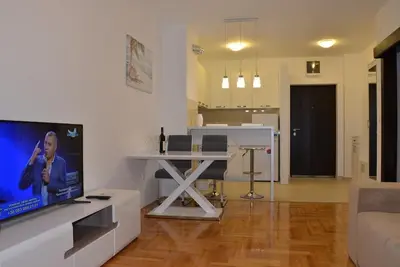 Image de Appartement 2 chambres avec vue sur la mer \"Podmaine 70\"