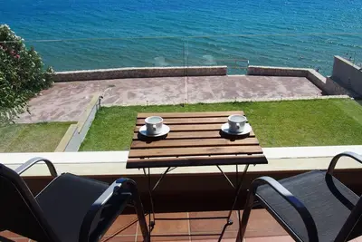 Dip In The Blue 1-4 chambres avec vue sur la mer et un accès direct à la plage