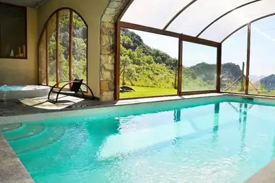 Image de Fantastic mountain villa - Private padel tennis, pool & spa, fitness room & more