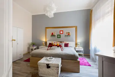 Image de Appartement de luxe dans le centre historique - une demi-minute pour les bars, les cafés