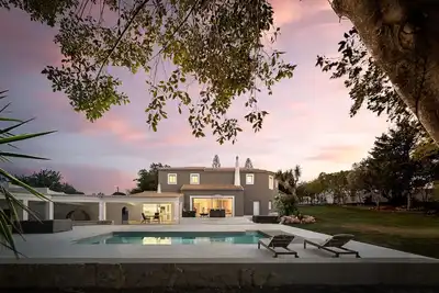 Image de Villa de luxe | Piscine privée | Bain à remous | À 10 minutes de Vale Do Lobo | Le golf