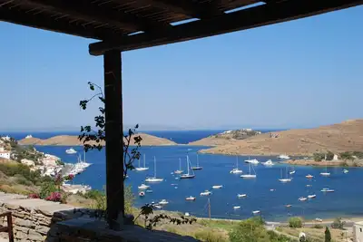 Villa Faros - superbe villa avec des vues incroyables sur Vourkari et la mer Égée