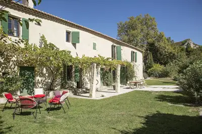 Image de Mas du XVIIIème siècle entièrement rénové à Maussane-les-alpilles